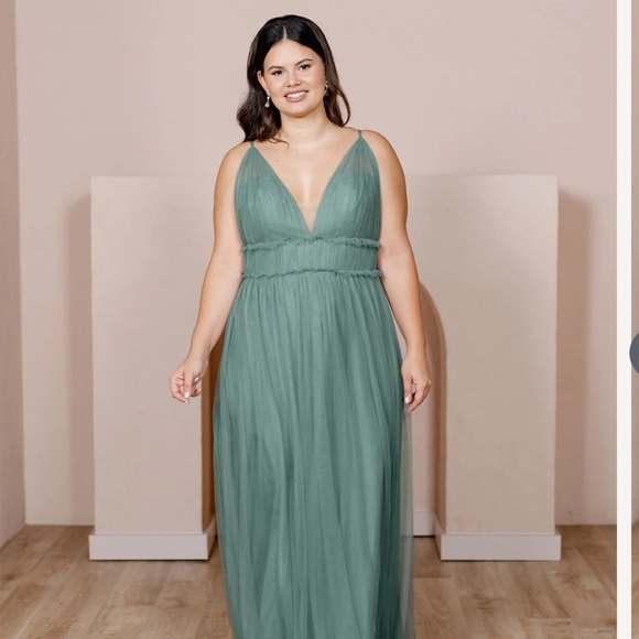 Revelry Alma Tulle Dress in Rosemary size 12 - Picture 1 of 9